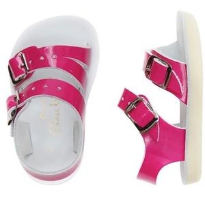 Sea Wees Saltwater Sandals - Size 2